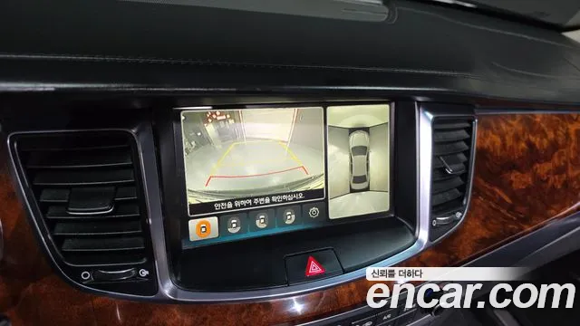 Hyundai Equus 2015 — фото 16