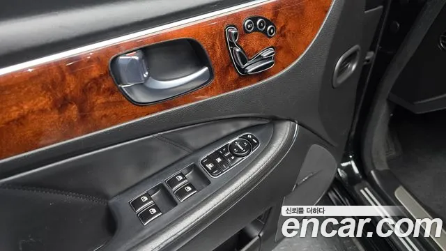 Hyundai Equus 2015 — фото 17