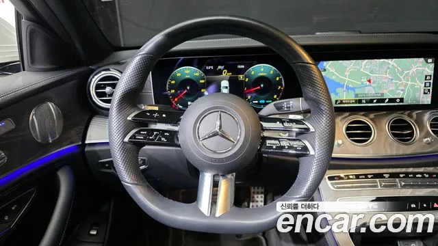 Mercedes-Benz E-Class 2022 — фото 13