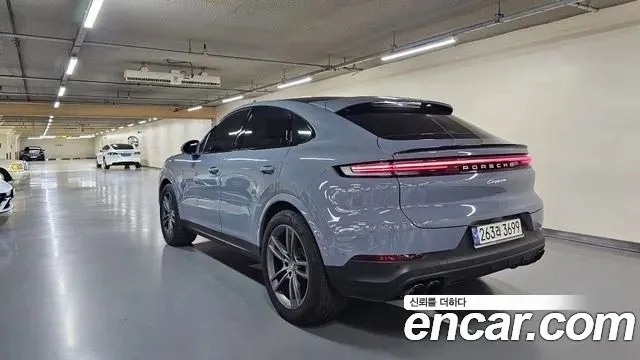 Porsche Cayenne 2024 — фото 17