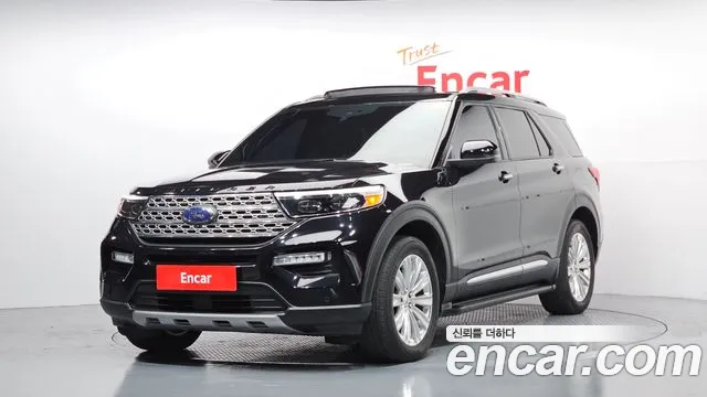 Ford Explorer 2021 — фото 1