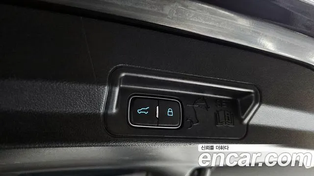 Ford Explorer 2021 — фото 18