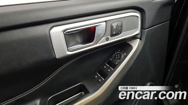 Ford Explorer 2021 — фото 20