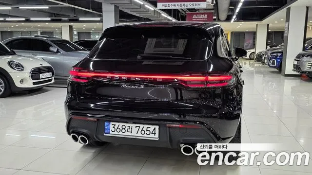 Porsche Macan 2022 — фото 6
