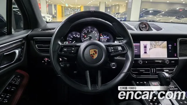 Porsche Macan 2022 — фото 14