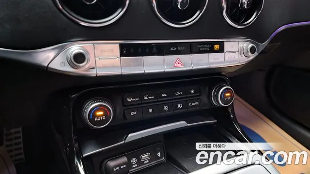 Kia Stinger 2020 — фото 15