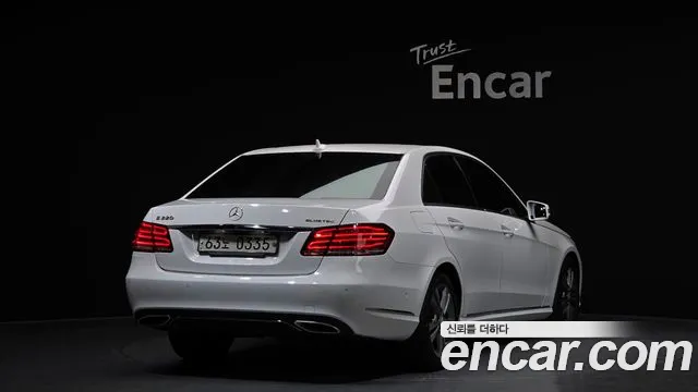 Mercedes-Benz E-Class 2016 — фото 2