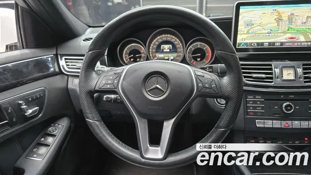 Mercedes-Benz E-Class 2016 — фото 13