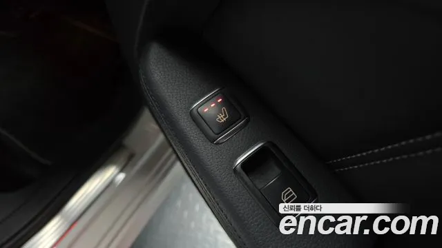 Mercedes-Benz E-Class 2016 — фото 16