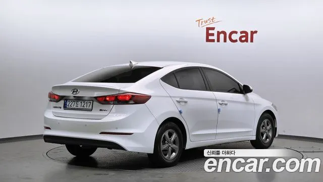 Hyundai AVANTE 2016 — фото 2