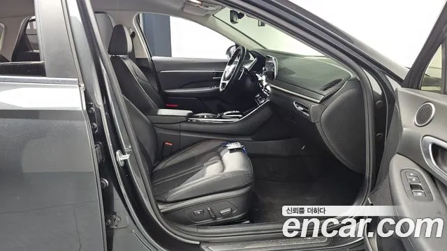 Hyundai Sonata 2021 — фото 11