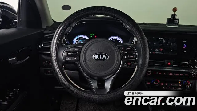 Kia Niro 2021 — фото 13