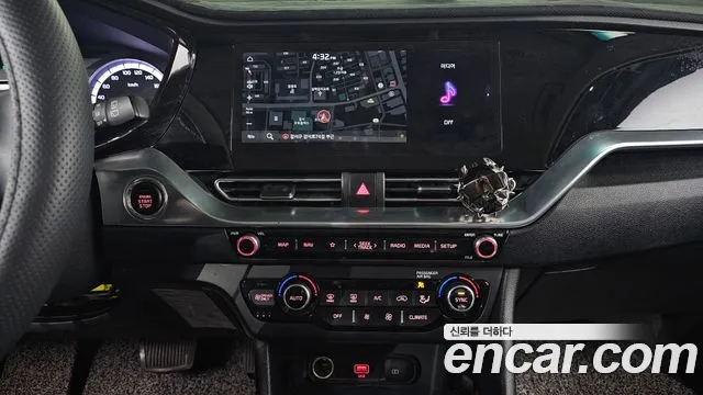 Kia Niro 2021 — фото 14