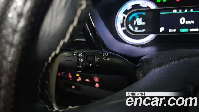 Kia Niro 2021 — фото 19