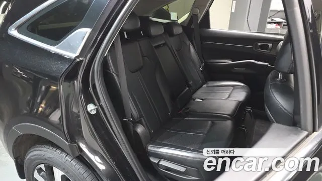 Kia Sorento 2021 — фото 10