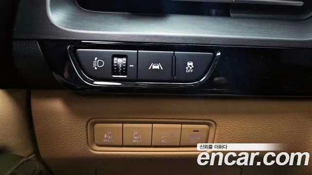 Kia Canival 2021 — фото 16