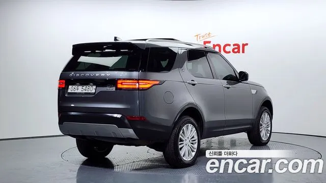 Land Rover Discovery 2019 — фото 2