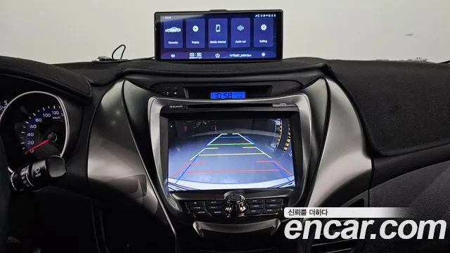 Hyundai AVANTE 2014 — фото 15