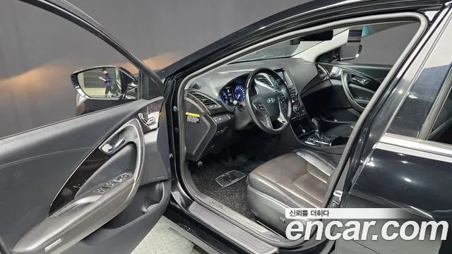 Hyundai Grandeur 2015 — фото 11