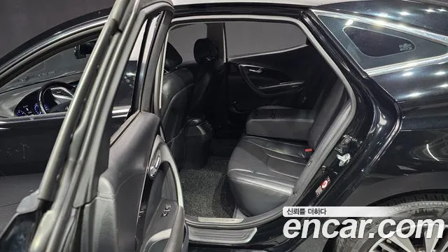 Hyundai Grandeur 2015 — фото 12