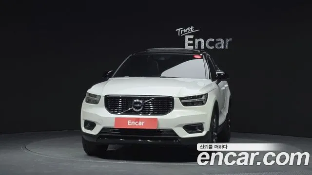 Volvo XC40 2021 — фото 3