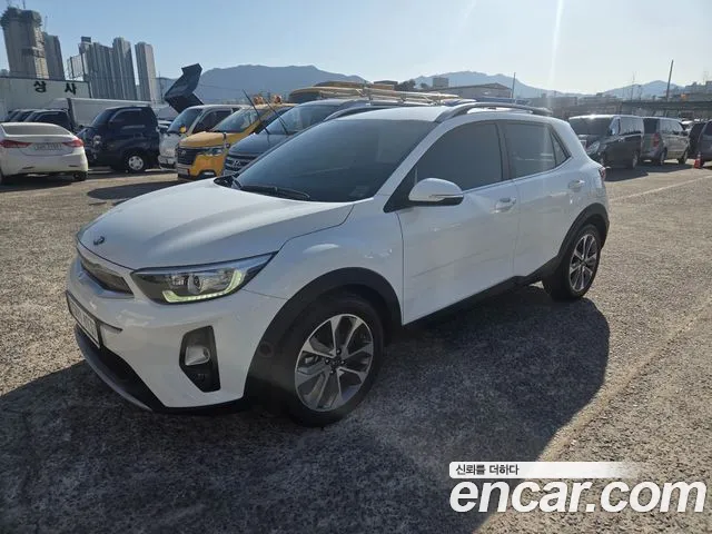 Kia Stonic 2020 — фото 2