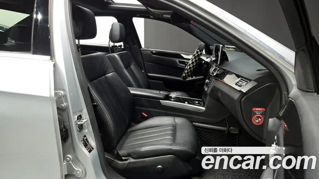 Mercedes-Benz E-Class 2014 — фото 10