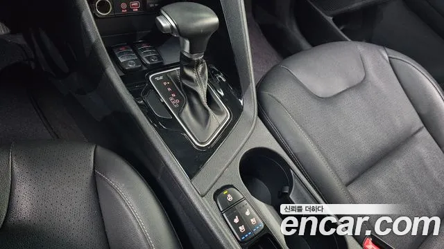 Kia Niro 2018 — фото 8