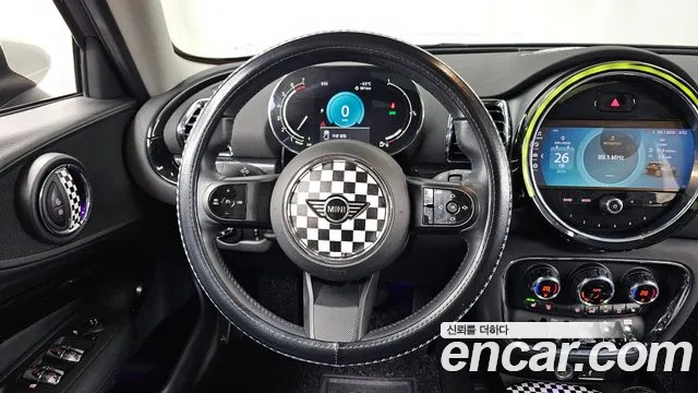 Mini Clubman 2023 — фото 13