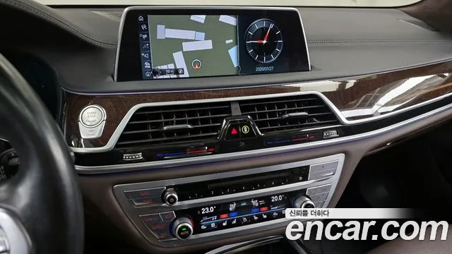 BMW 7-Series 2016 — фото 14