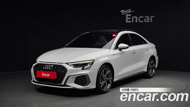 Audi A3 2022 — фото 1
