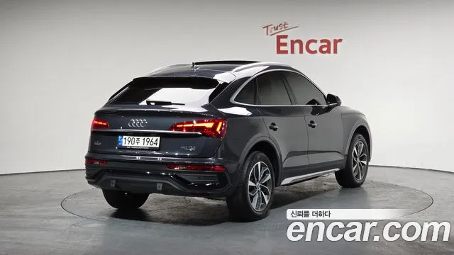 Audi Q5 2021 — фото 1