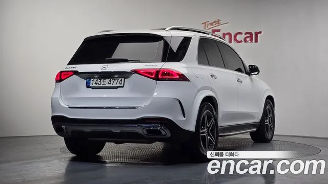 Mercedes-Benz GLE-Class 2021 — фото 2