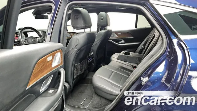 Mercedes-Benz GLE-Class 2021 — фото 11