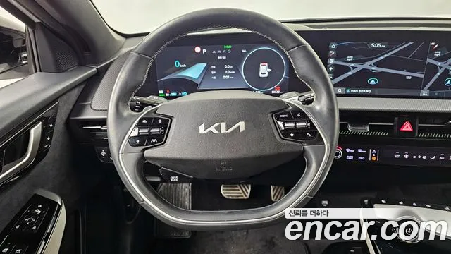 Kia EV6 2022 — фото 13