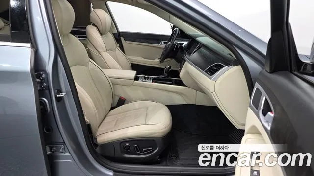Hyundai Genesis 2015 — фото 10