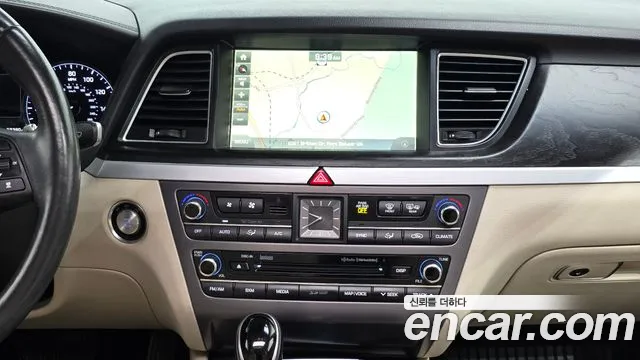 Hyundai Genesis 2015 — фото 14