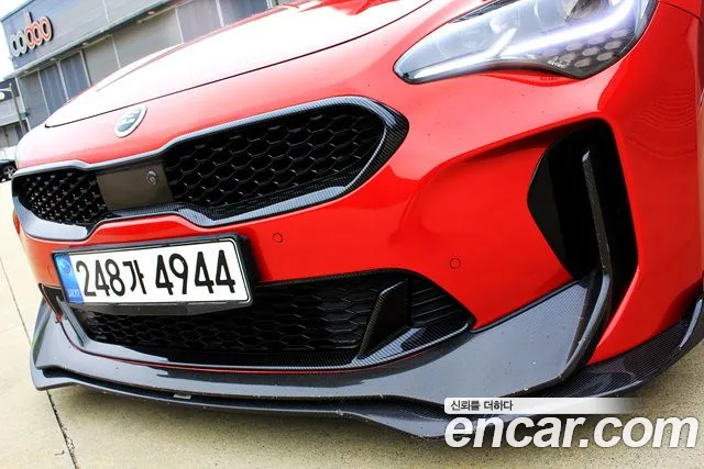 Kia Stinger 2018 — фото 14