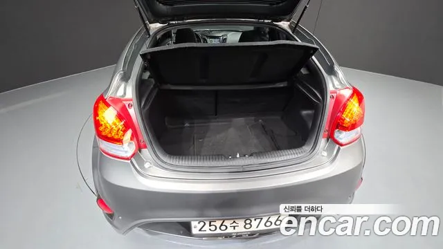 Hyundai Veloster 2014 — фото 20