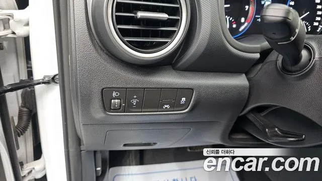 Hyundai Kona 2020 — фото 15