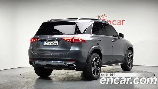 Mercedes-Benz GLE-Class 2022 — фото 2