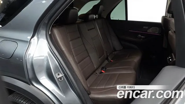 Mercedes-Benz GLE-Class 2022 — фото 11