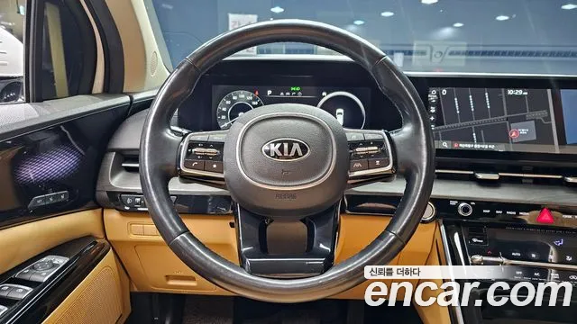 Kia Canival 2021 — фото 13