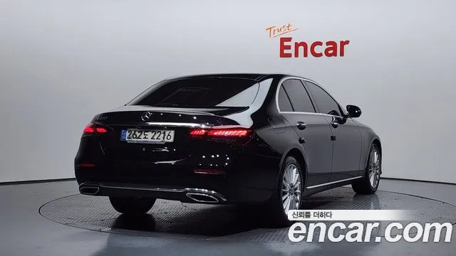 Mercedes-Benz E-Class 2021 — фото 2