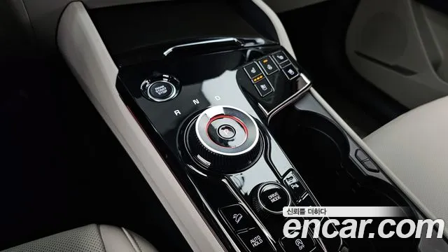Kia Sportage 2022 — фото 9