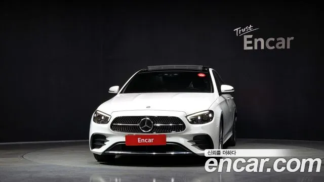 Mercedes-Benz E-Class 2022 — фото 3