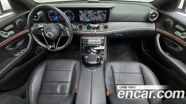 Mercedes-Benz E-Class 2022 — фото 7
