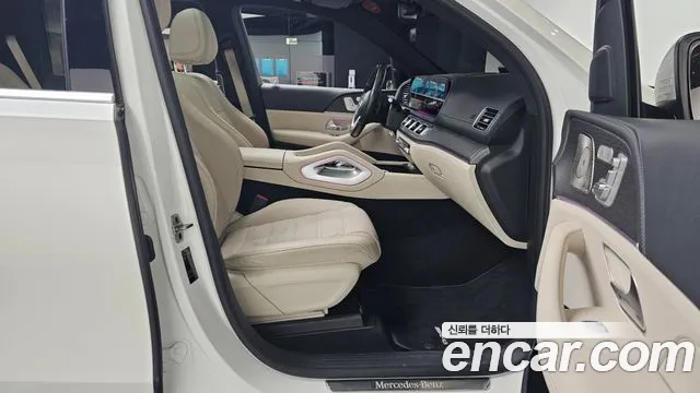 Mercedes-Benz GLS-Class 2022 — фото 11