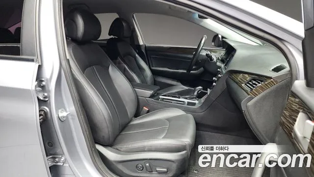 Hyundai Sonata 2016 — фото 11