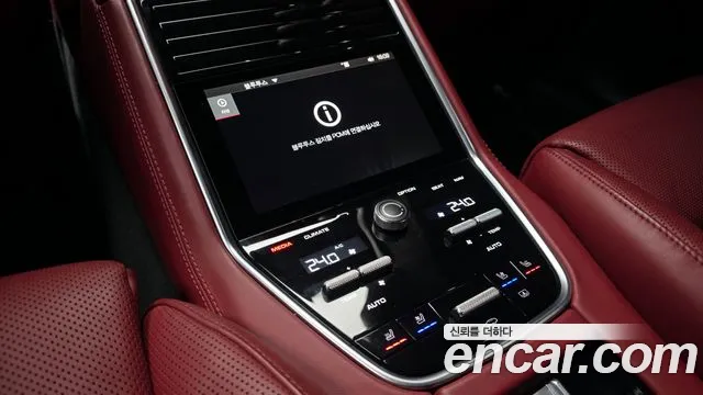 Porsche Panamera 2018 — фото 18